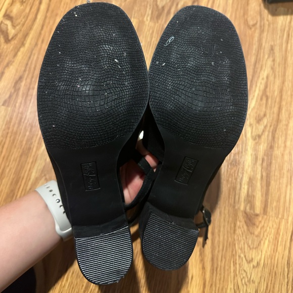 Suede Heels - Picture 4 of 4